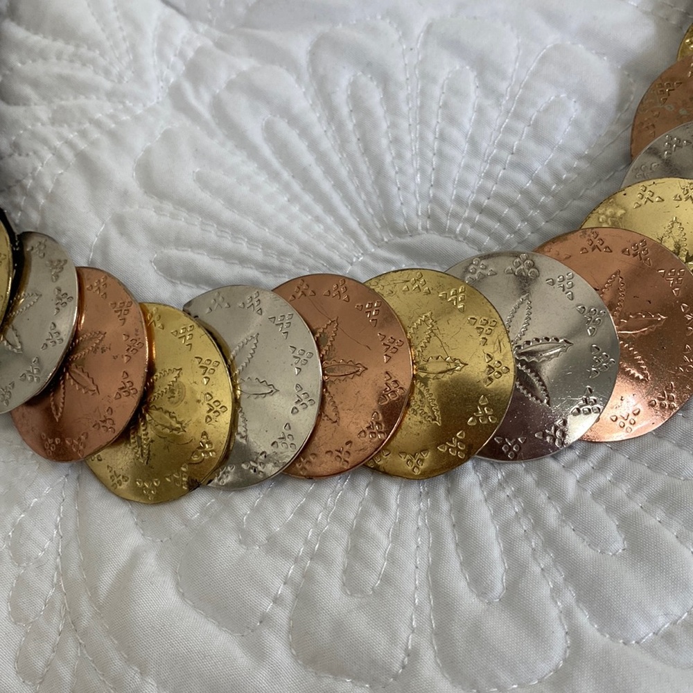 Vintage Metal Disc Coin Gold Silver Tone Stretch Belt Elastic